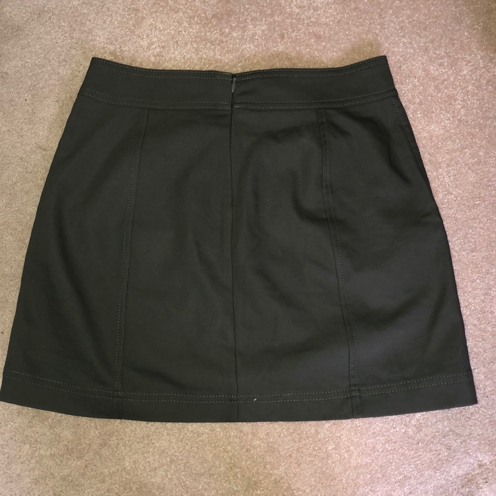 Express Skirt - Picture 2 of 2